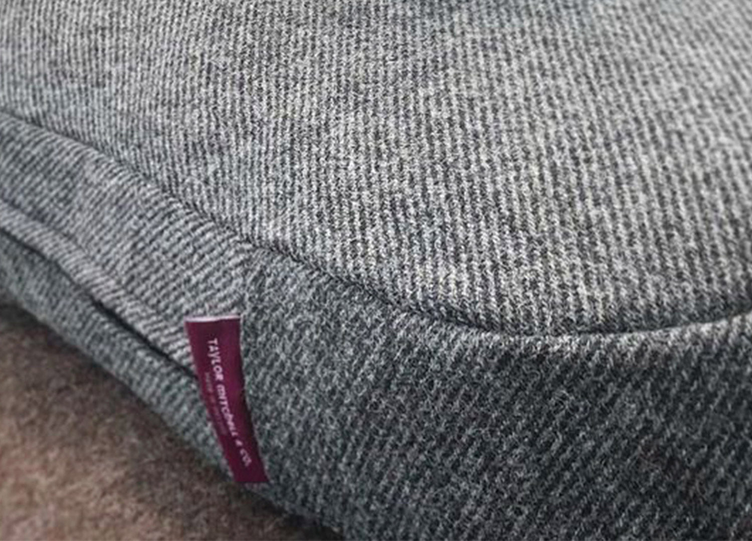 Heritage Tweed & Waxed Cotton Wool Dog Bed