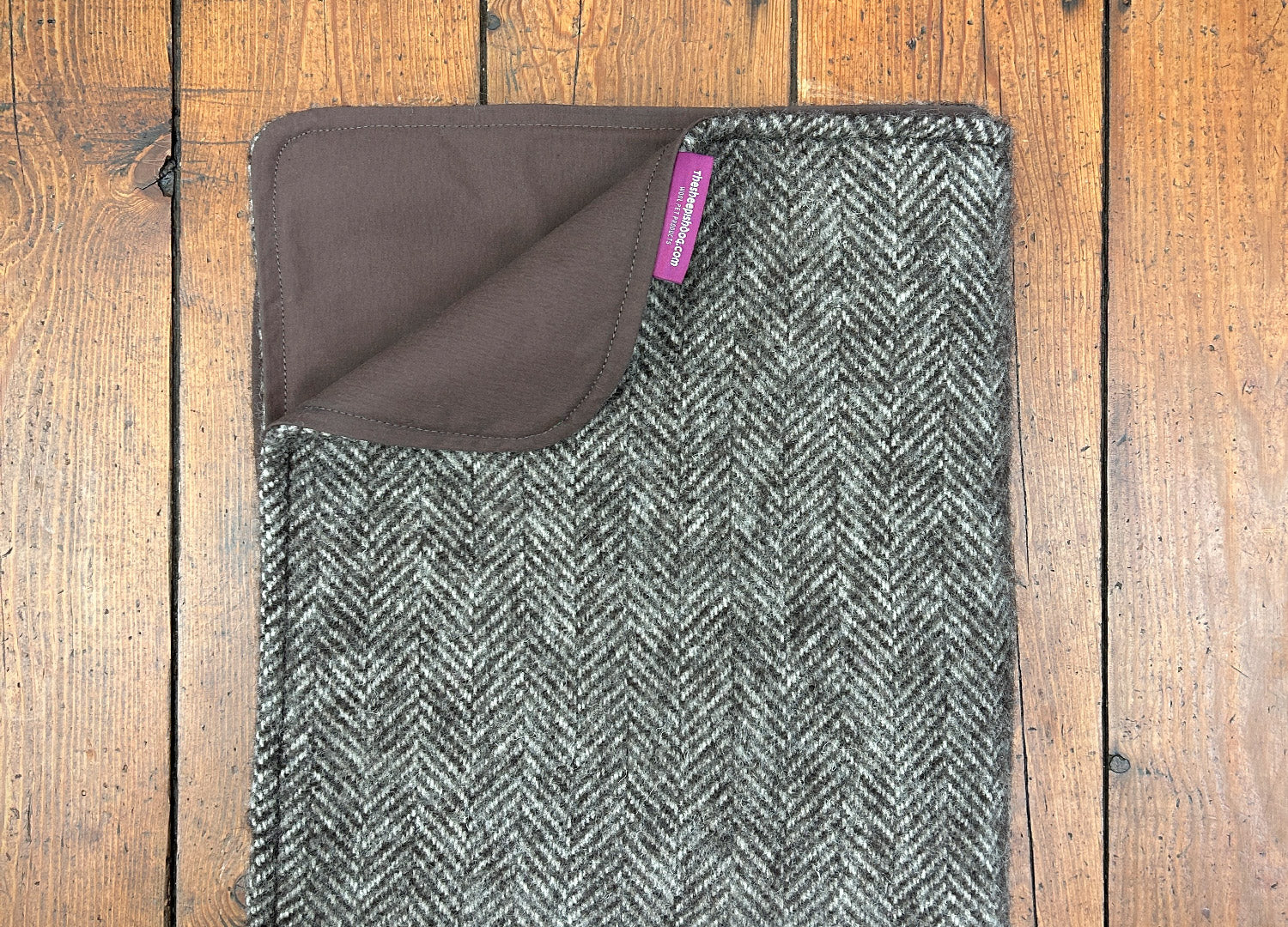 Herringbone Un-dyed Natural Wool with Waterproof Back Pet Blanket